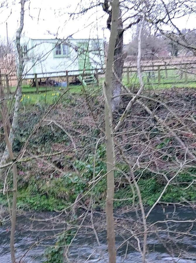אוקהמפטון The Old Mill Shepherds Hut מראה חיצוני תמונה
