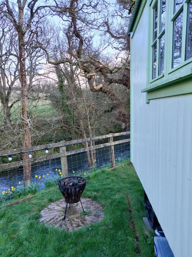 אוקהמפטון The Old Mill Shepherds Hut מראה חיצוני תמונה