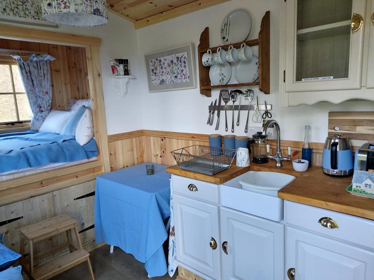 אוקהמפטון The Old Mill Shepherds Hut מראה חיצוני תמונה