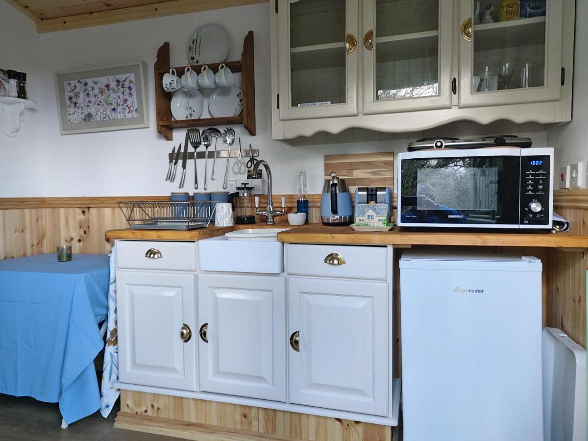 אוקהמפטון The Old Mill Shepherds Hut מראה חיצוני תמונה